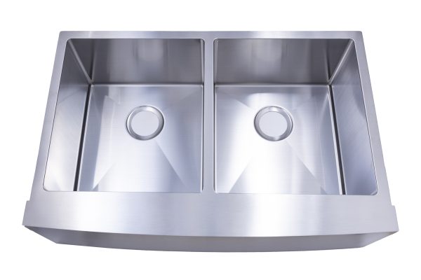 Double bowl stainless steel farmhouse apron sink with two equal basins and drain holes